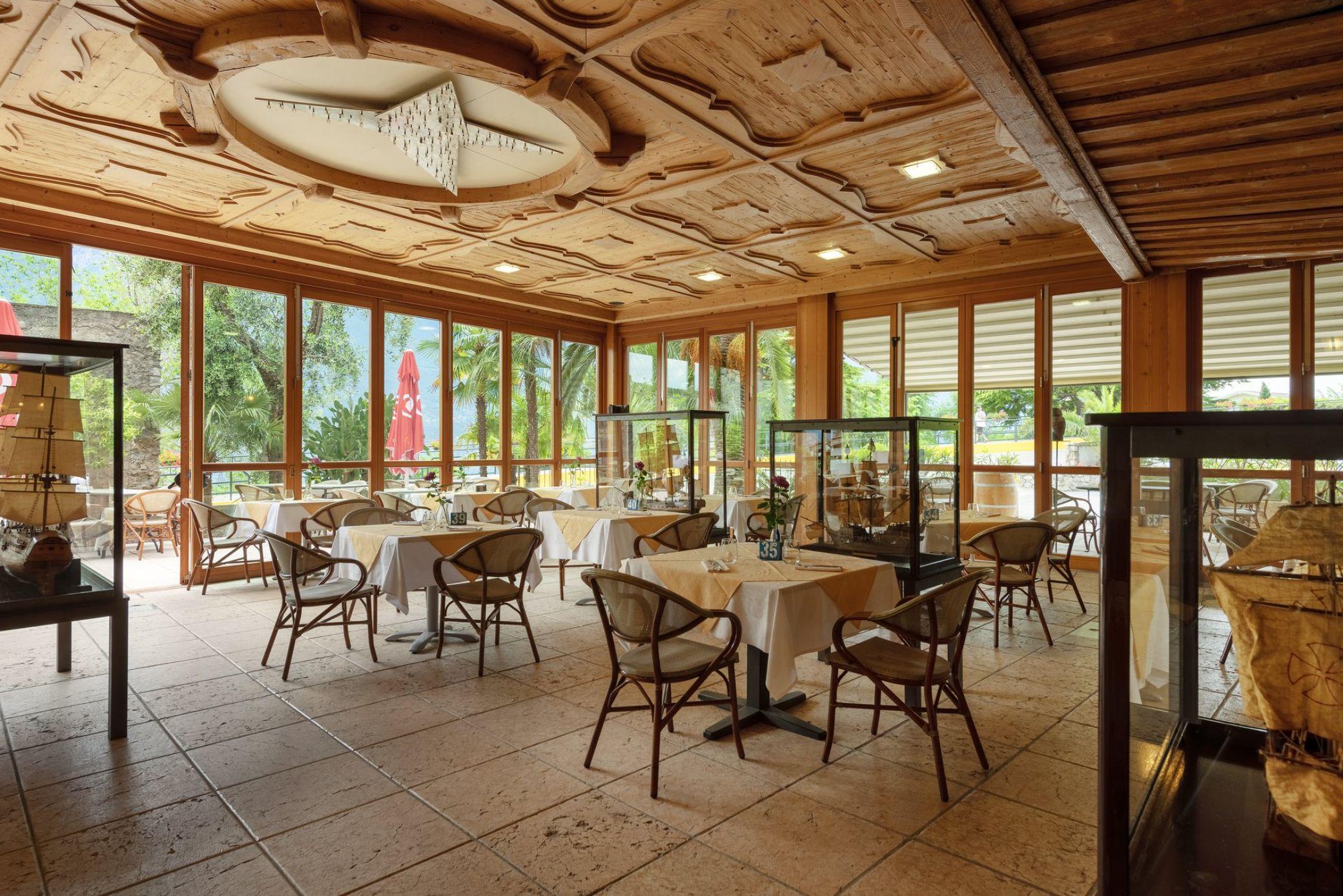Hotel Alexander Limone sul Garda Ngoại thất bức ảnh